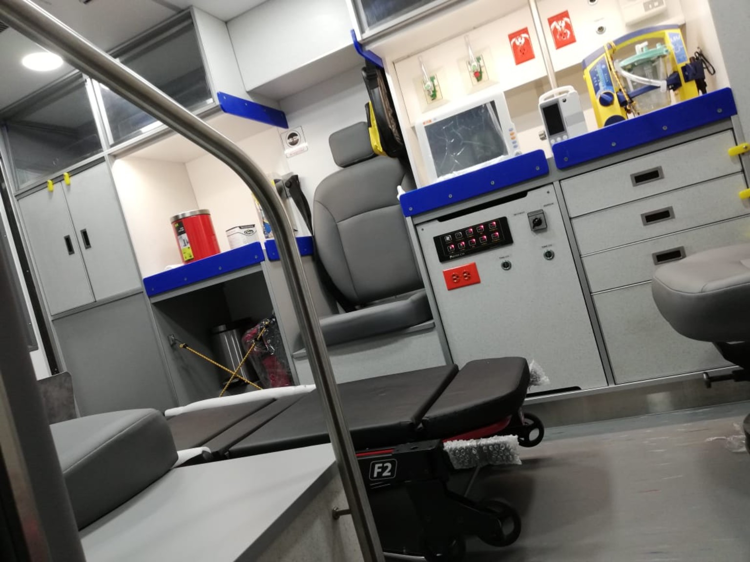 Interior de ambulancia fabricada por Promecyf